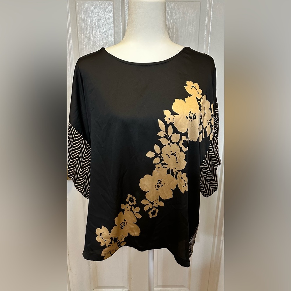 Chico’s Top Tunic black gold flower floral gold abstract design size 2 - Picture 2 of 7